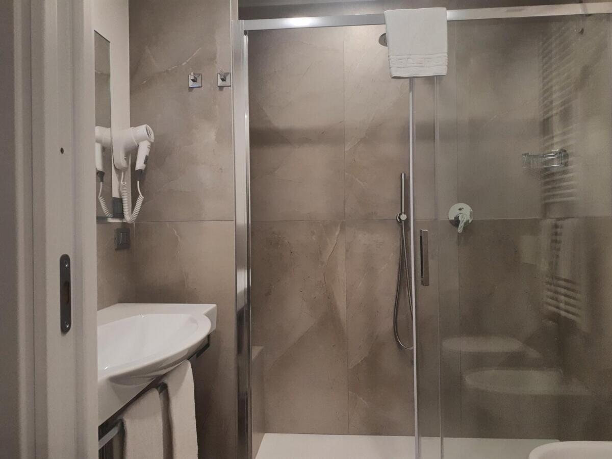 Smart Apartment Sei Chiese - Twa Bologna Ruang foto