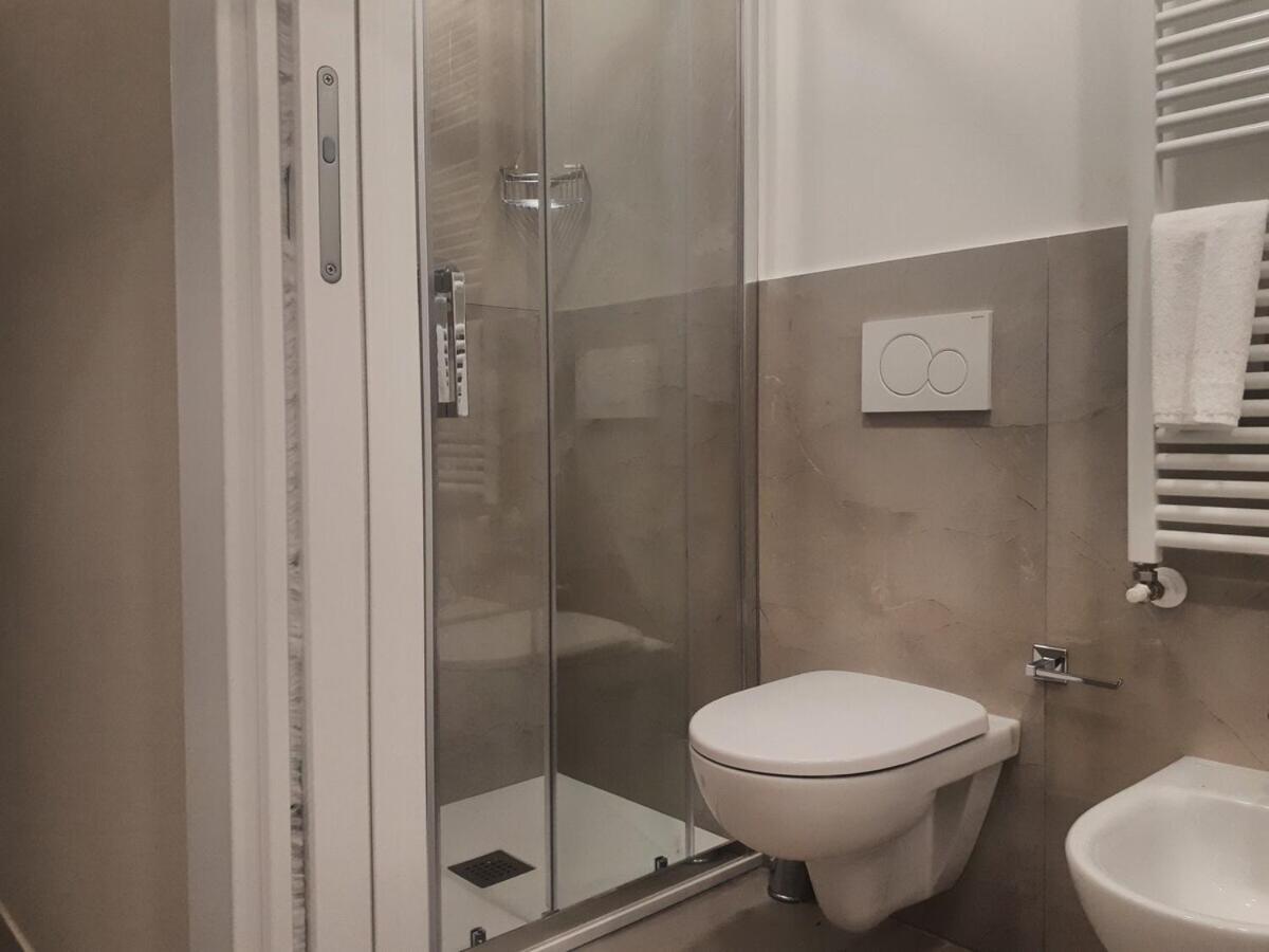 Smart Apartment Sei Chiese - Twa Bologna Ruang foto