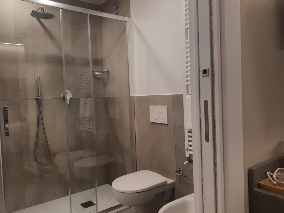 Smart Apartment Sei Chiese - Twa Bologna Ruang foto