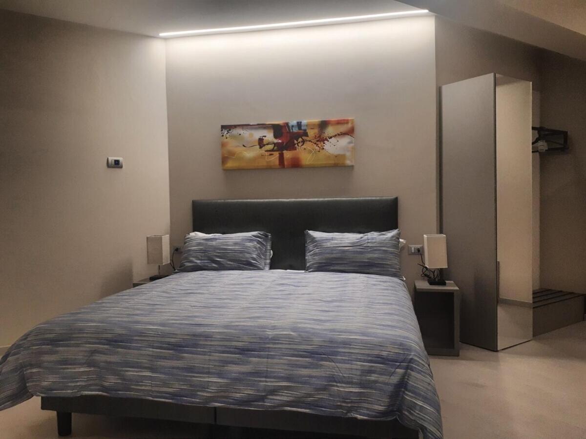 Smart Apartment Sei Chiese - Twa Bologna Bagian luar foto